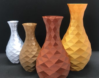 Diamond Pattern Elegant Vase / Low Poly Design Vase/ Modern Vase 3D Printed Vase / Futuristic Vase