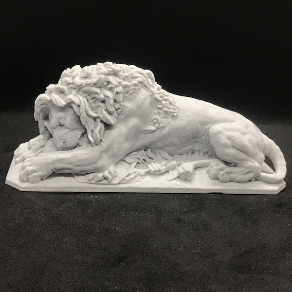 Lion of Aspern | Many Sizes & Colors | 3D Printed and Hand Finished Statue | Dying Lion Statuette | Mourning Lion Sculpture