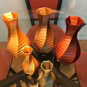 6 Sided Elegant Vase / Low Poly Design Vase/ Modern Vase / 3D Printed Vase / Futuristic Vase / Twisted Vase image 1