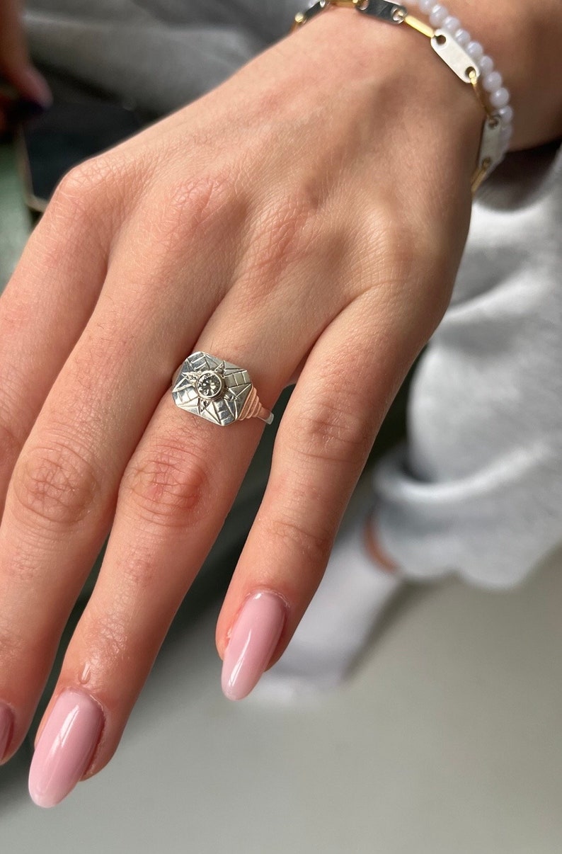 Bague ancienne art deco en argent et diamant gris naturel image 9