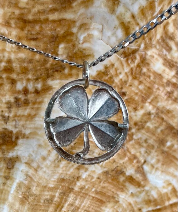 Pendentif Ancien Trèfle En Argent Ou Métal XIXe Siècle - Bijou Vintage Occasion
