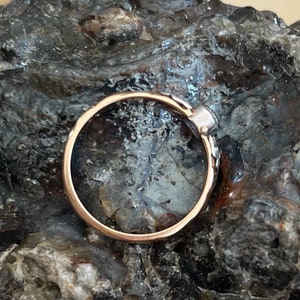 Alter Ring aus dem 19. Jahrhundert aus 18 Karat Roségold, Platin und Diamant Bild 6