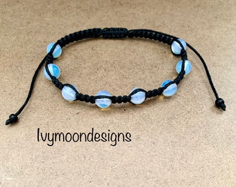 Opalietarmband-edelsteenarmband-handgemaakte armband-opalietkristalarmband-blauwe opaliet-maansteen opaliet-genezende eigenschappen-harmonie-yoga