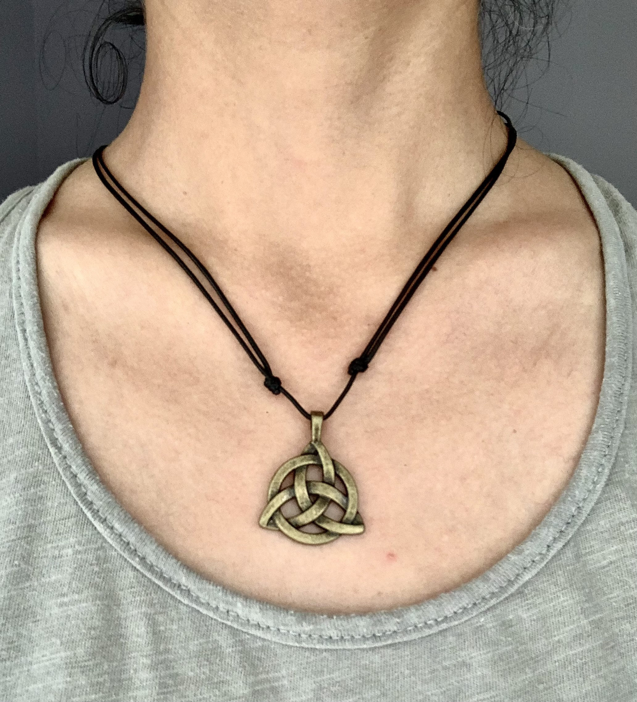 Celtic Knot Necklace-celtic Trinity Knot Pendant-triquetra Pendant