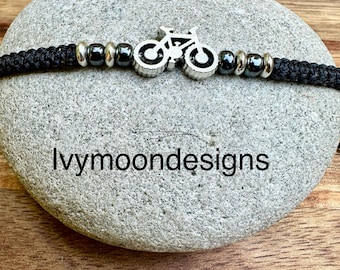 Dainty bicycle bracelet-Bike lover gift-Cycling jewellery-Cycling bracelet-Bicycle bracelet-Handmade wristband-Handmade jewellery-Bike-Women