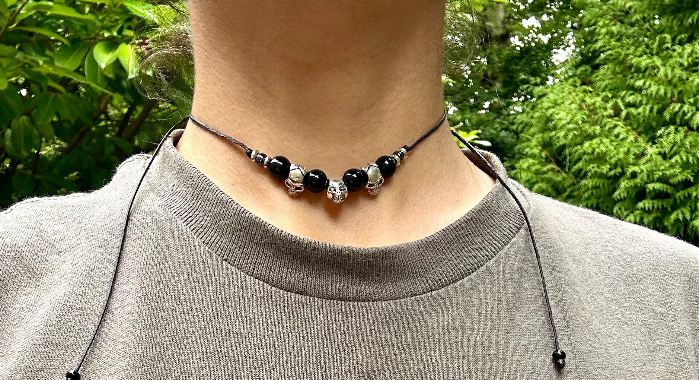 スカルチョーカー：ブラックオニキスビーズネックレス、ゴスパンク