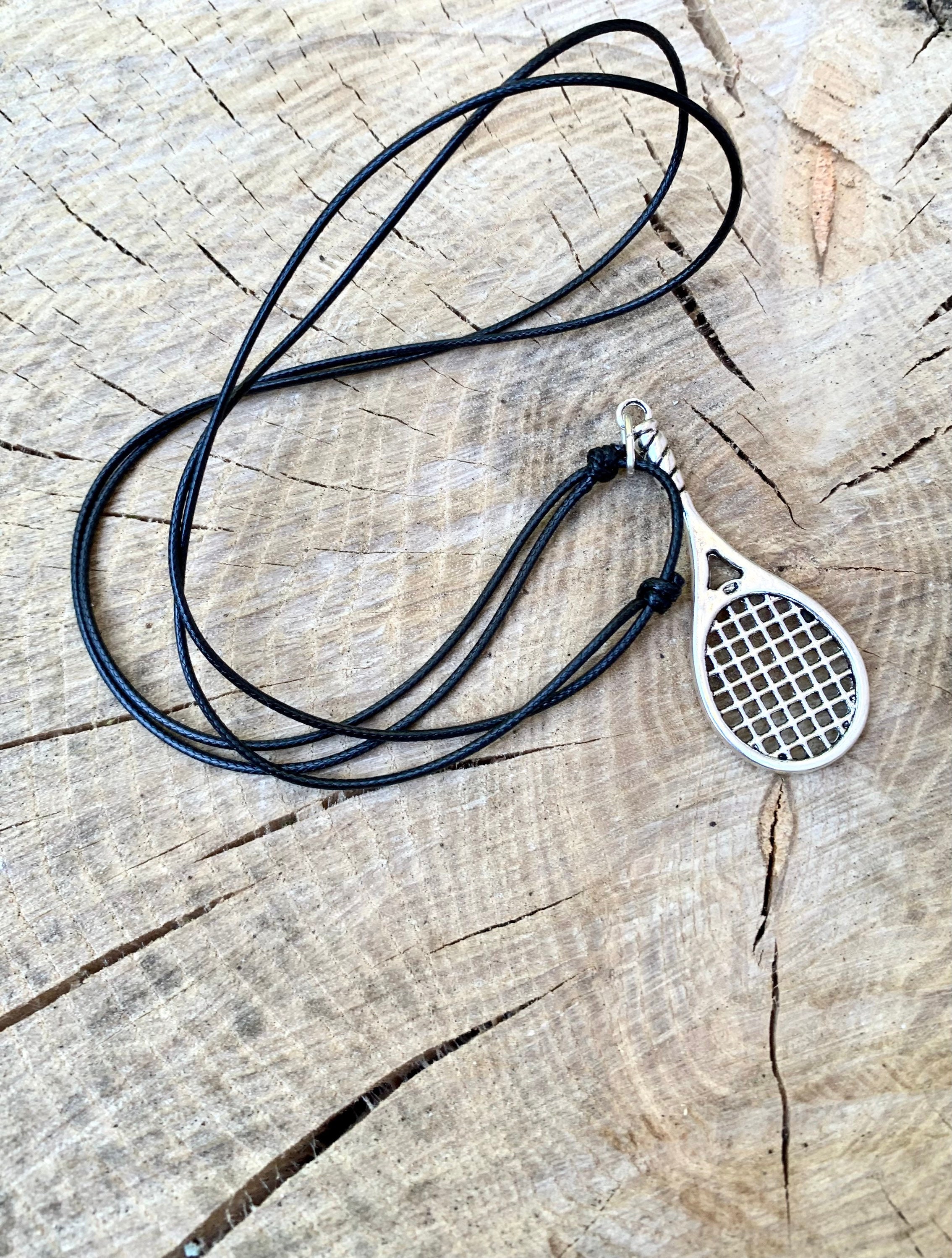 Pendentif Raquette De Tennis Avec Chaîne En Argent 55 Cm - Bijou Sportif Élégant