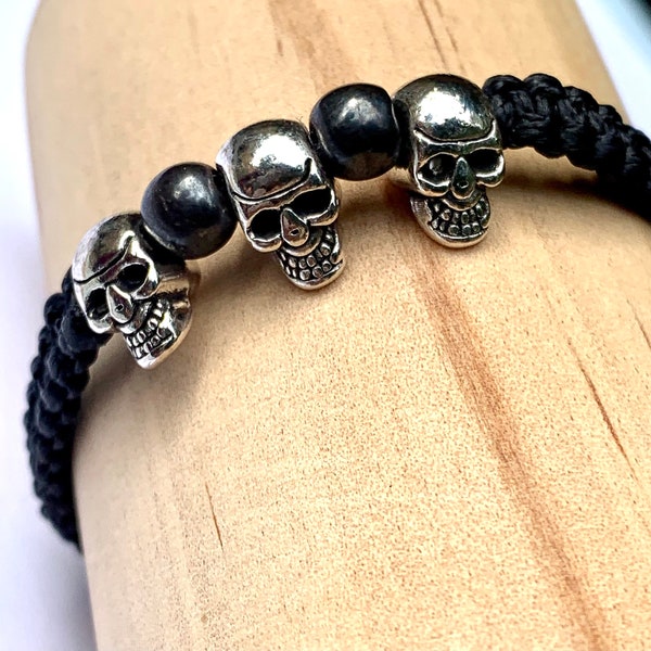 Skull bracelet-Hematite beads bracelet-Black bracelet-Mens bracelet-Halloween gift-Gothic-Rock-Punk jewellery-Skull braided bracelet-UK