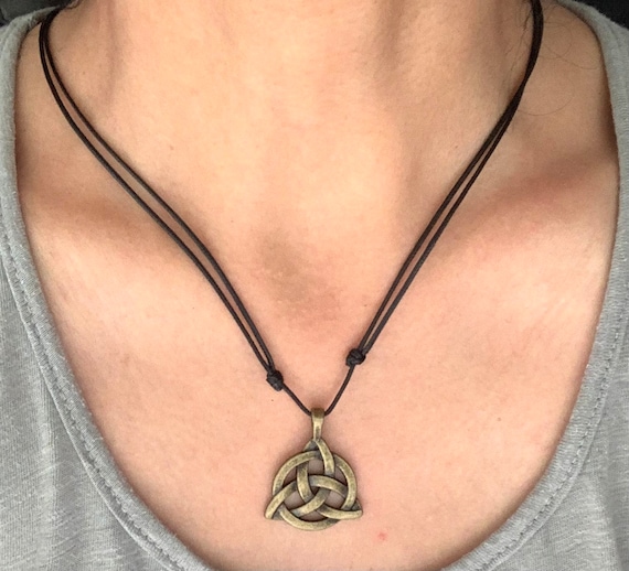 Celtic Knot Necklace-celtic Trinity Knot Pendant-triquetra Pendant