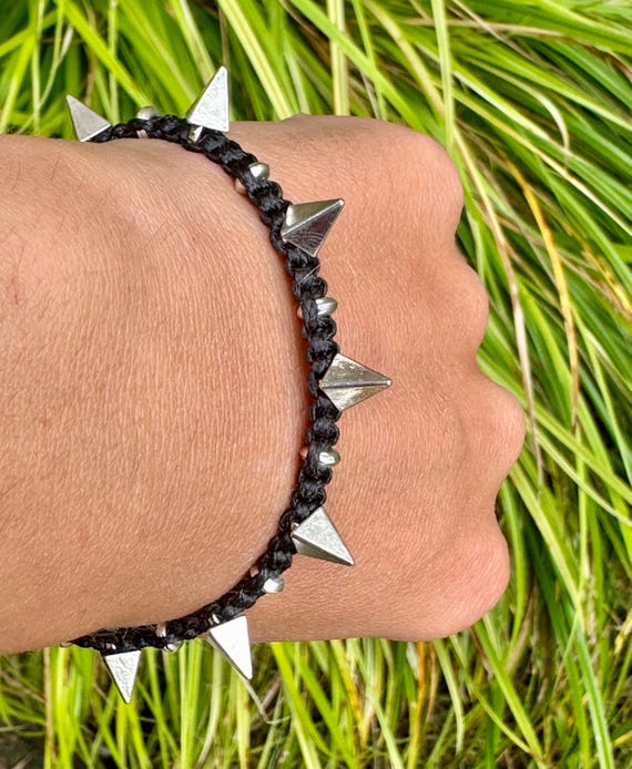 Black metal spike bracelet discount