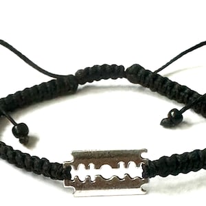 Razor blade bracelet-Black bracelet-Bracelet for men-Knotted bracelet-Barbers gift-Gothic-Emo-Rock-Punk-Neo Gothic-Handmade-Uk