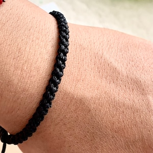 Black bracelet-Mens bracelet-Braided bracelet-Knots -Friendship bracelet-Knotted bracelet-Mens black bracelet-Handmade-Dainty-Stackable