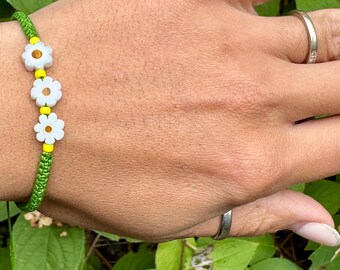 Dainty Daisy Flower Bracelet-handmade Braided Bracelet-nature