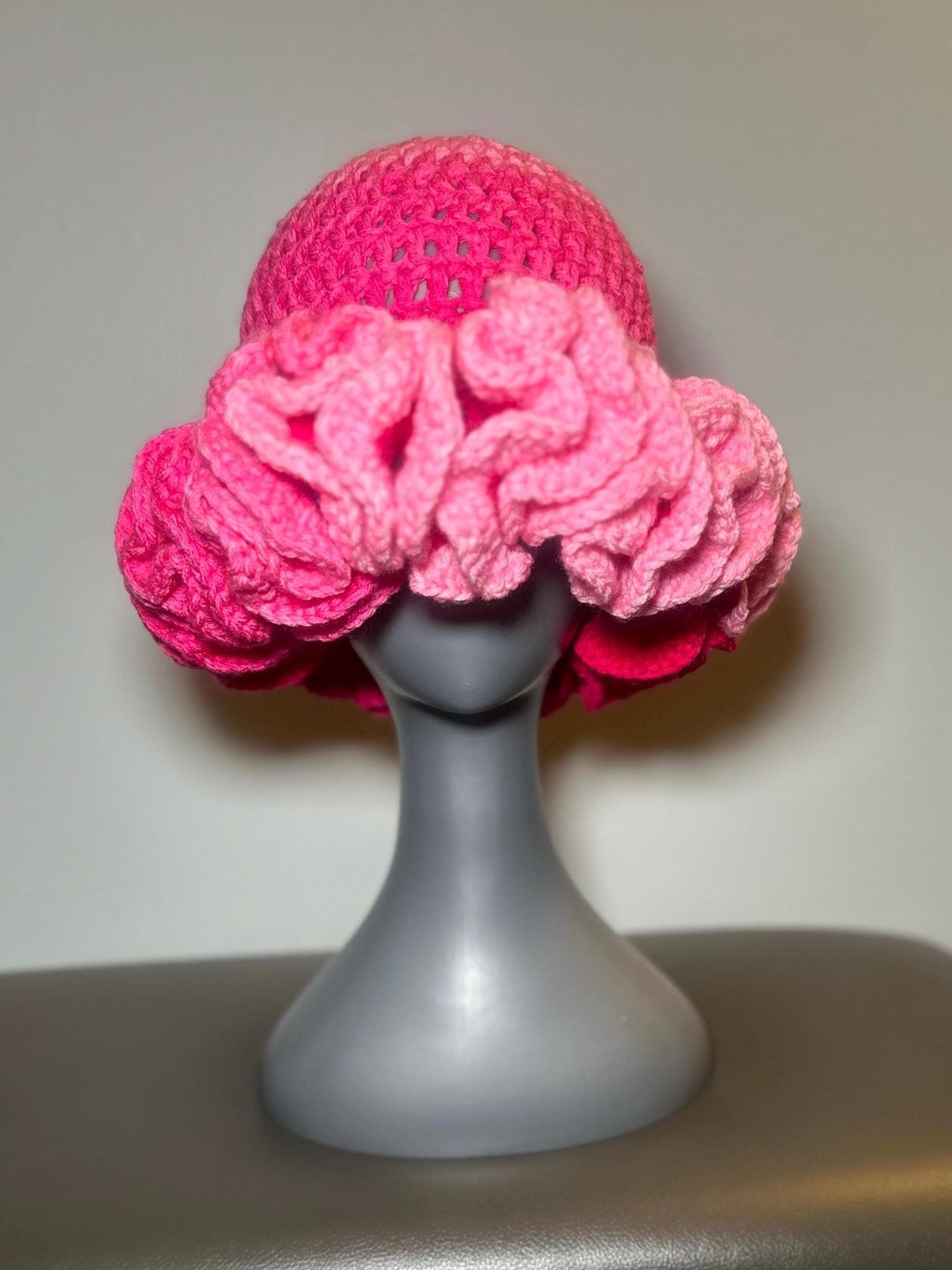 Ombre Pink Crochet Bucket Hat - Etsy display picture 2