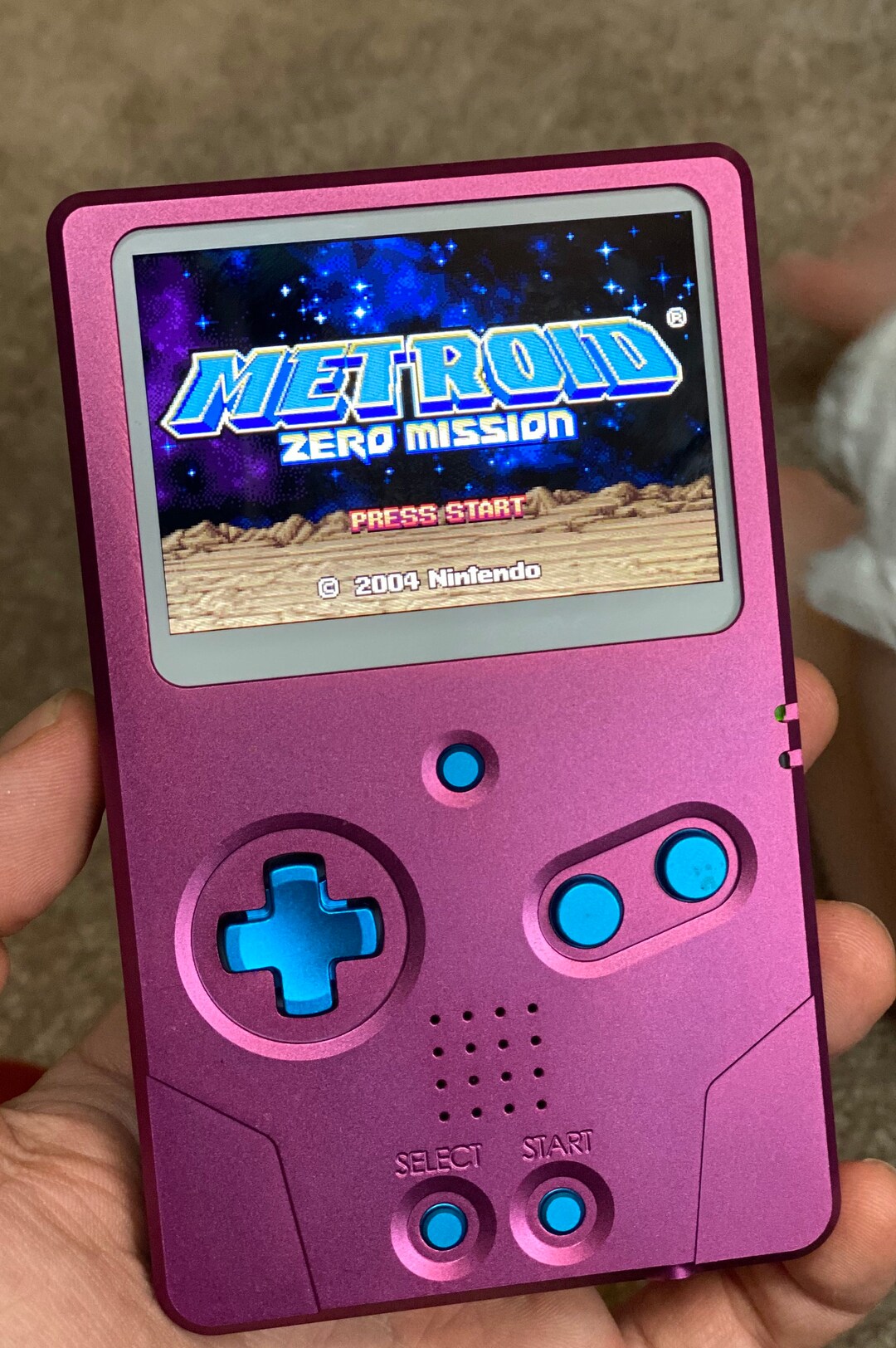ゲームボーイアドバンス Galaxy Z FlipのデザインがゲームボーイアドバンスSPにそっくり