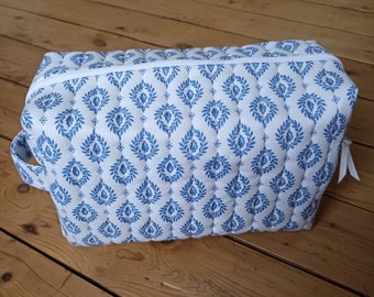 Grande trousse de toilette matelassée "Luberon" / Doublure tissu imperméable