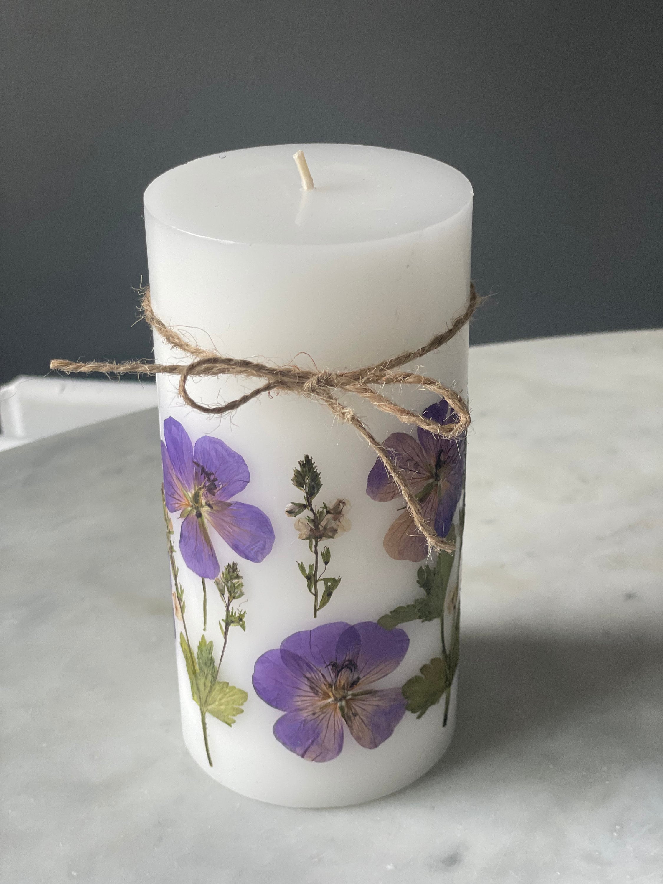  Pressed flower candles that ship for free to the US. Adding
