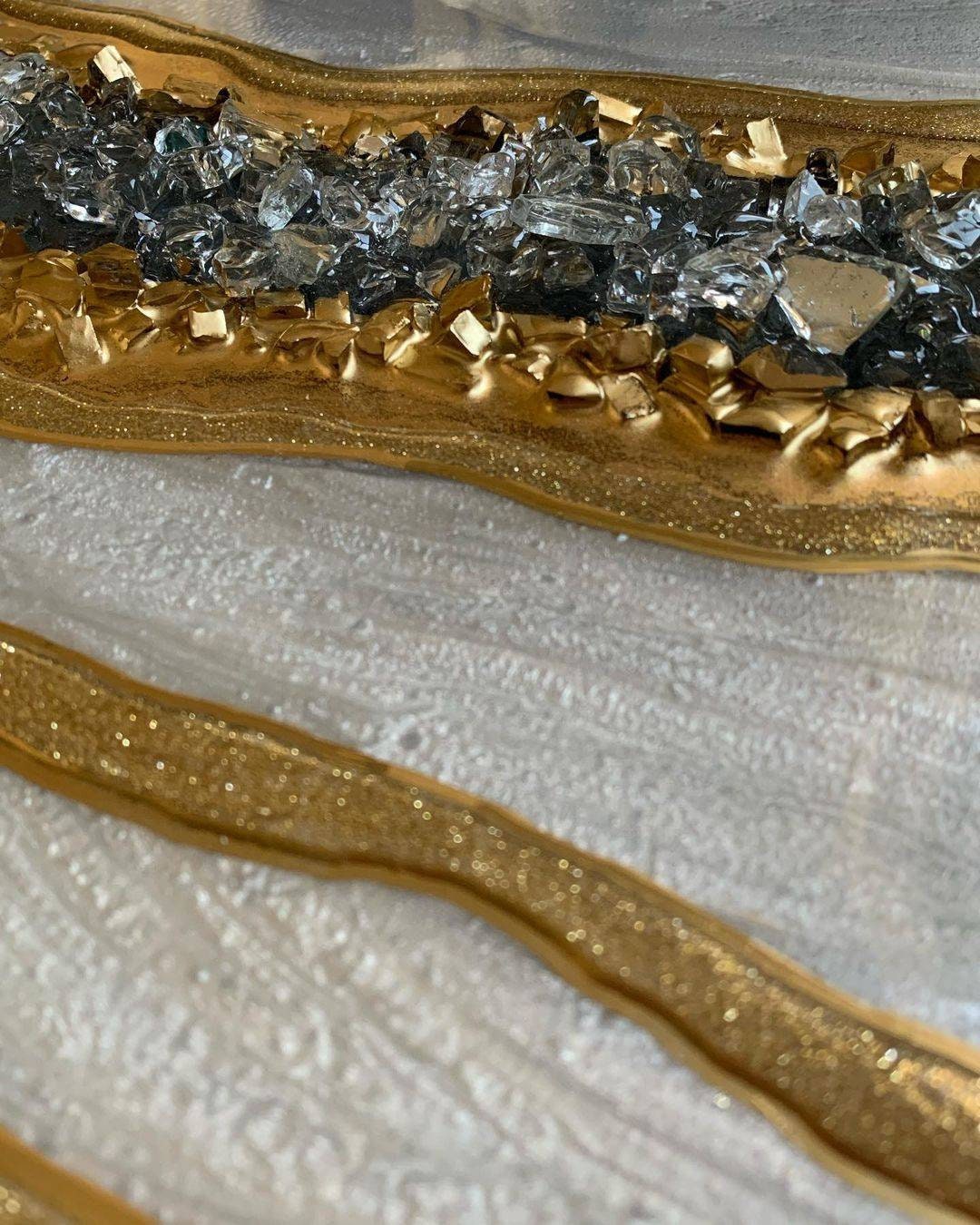 FREE SHIPPING Luxury Resin Geode Wall Art, Real Crystals Details - Etsy