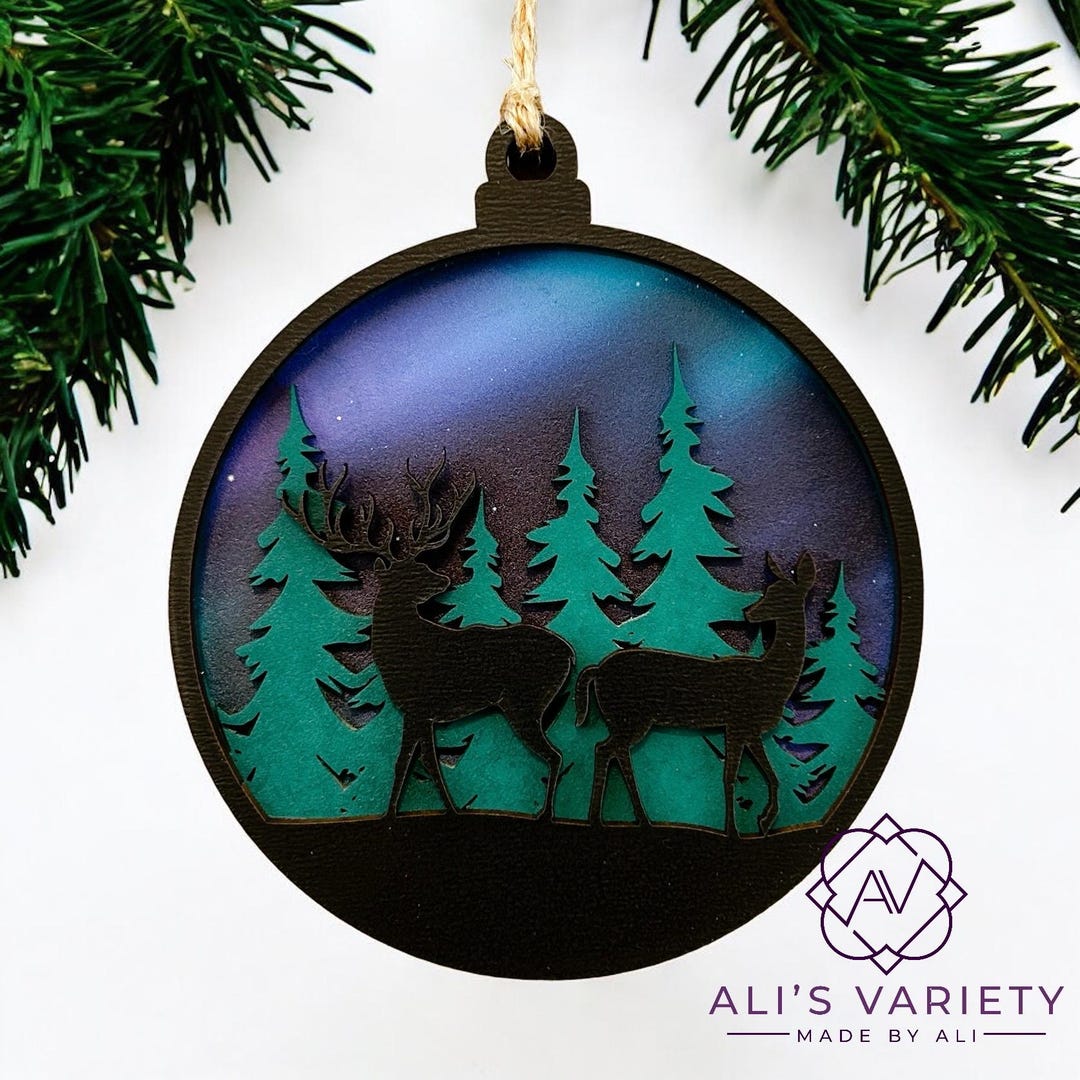 Northern Lights, Deer Ornament, Aurora Borealis Background, Deer Couple ...