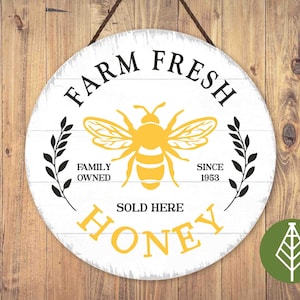 Farm Fresh Honey SVG, projekt znaku rodzinnej farmy pszczelarskiej, grafika z motywem pszczół, wystrój w stylu vintage z ekologicznym miodem, plik Cricut *Natychmiastowe pobranie*