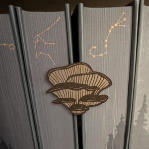 Mushroom bookshelf decor, Flat Mount Book Knook, wood engraved or hand-painted, double-sided