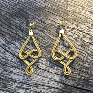 Vegetable Gold Earrings - Capim Dourado