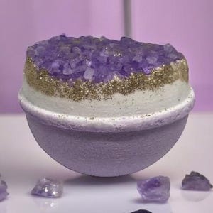 Amethyst Geode Bath Bomb | Large Bath Bomb | Rock | Crystal Bath Bomb | Gift | Christmas | Self-Care | Amethyst | Bath Bombs | Bath Bomb