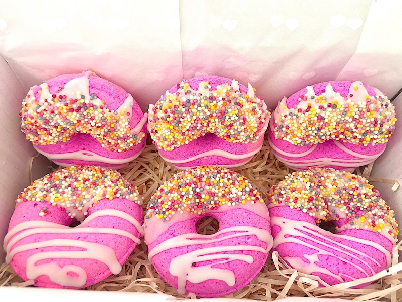 Pink Donut Bath Bombs Bath Bomb Birthday Gift Gift Ideas Wedding Favours Kids Bath Bomb Christmas Handmade Small Bath Bomb 6 x Donut Gift Box