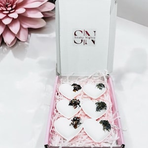 Mini Bath Bombs | Rose Petals | Gift Set | Gift | Birthday | Anniversary | Pamper | Topped Bath Bombs | Wedding Favours | Lavender | Rose