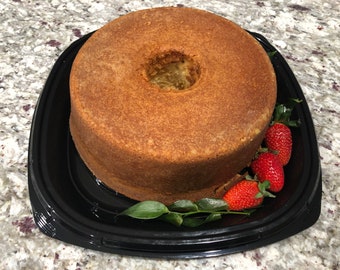 Lemon flavored pound cake with a delicious crunch!  No shipping on this item.