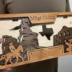 TODOS LOS ESTADOS / Placa del estado de Texas / Alaska / Placa personalizada de madera natural / Premio de obsequio militar / Placa militar / Regalo de despedida de un compañero de trabajo