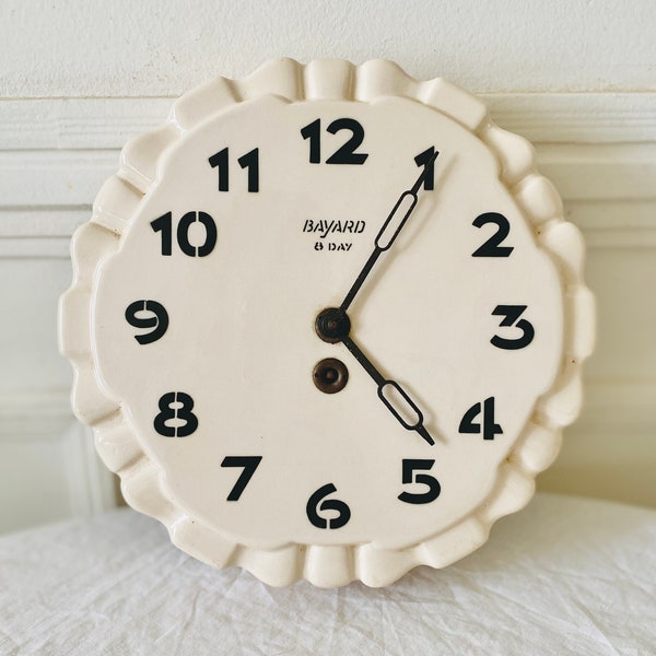 Horloge pendule murale ronde céramique crème Bayard 8 days vintage