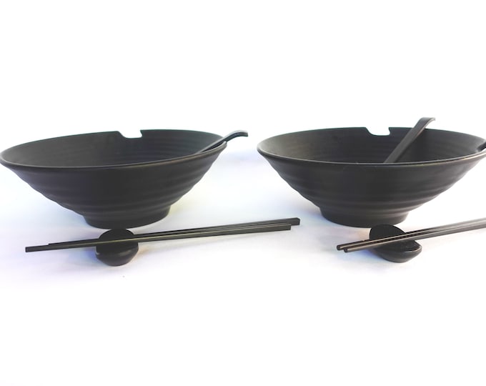 Ramen bowl 2 set Japanese Style with spoons and chopsticks. 37oz large size soup bowl noodle bowl,use for Japanese Ramen,Chinese soup