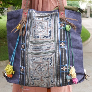 Handtaschen für Damen, Umhängetaschen für Damen, Tragetasche. Einzigartige, einmalige Tribal-Ethno-Hmong-Stickerei.