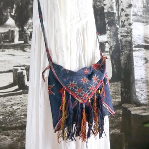 Handtaschen für Damen, Umhängetaschen für Damen, Tragetasche. Einzigartige, einmalige Tribal-Ethno-Hmong-Stickerei.