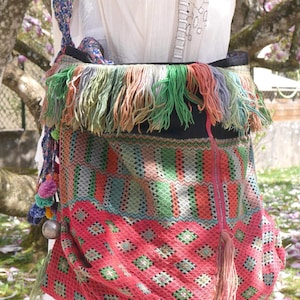Nicht aus zweiter Hand. Handtasche für Damen, Umhängetasche, Tragetasche. Einzigartiges Einzelstück, ethnische Stammesstickerei der Karen.