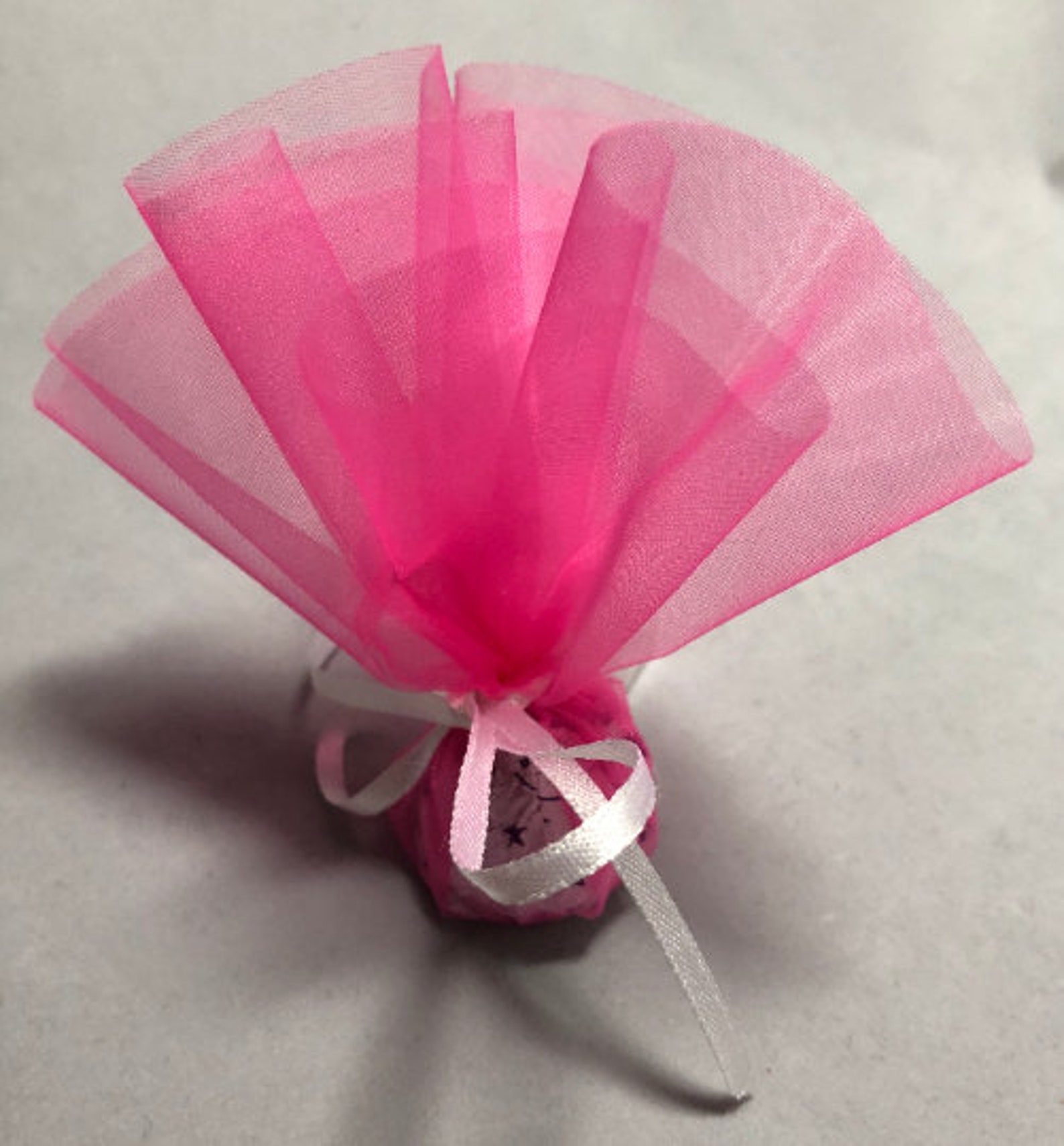 Tulle Circles 9 Fuchsia Tulle Circles 45 Pieces per Pack Wedding Favors