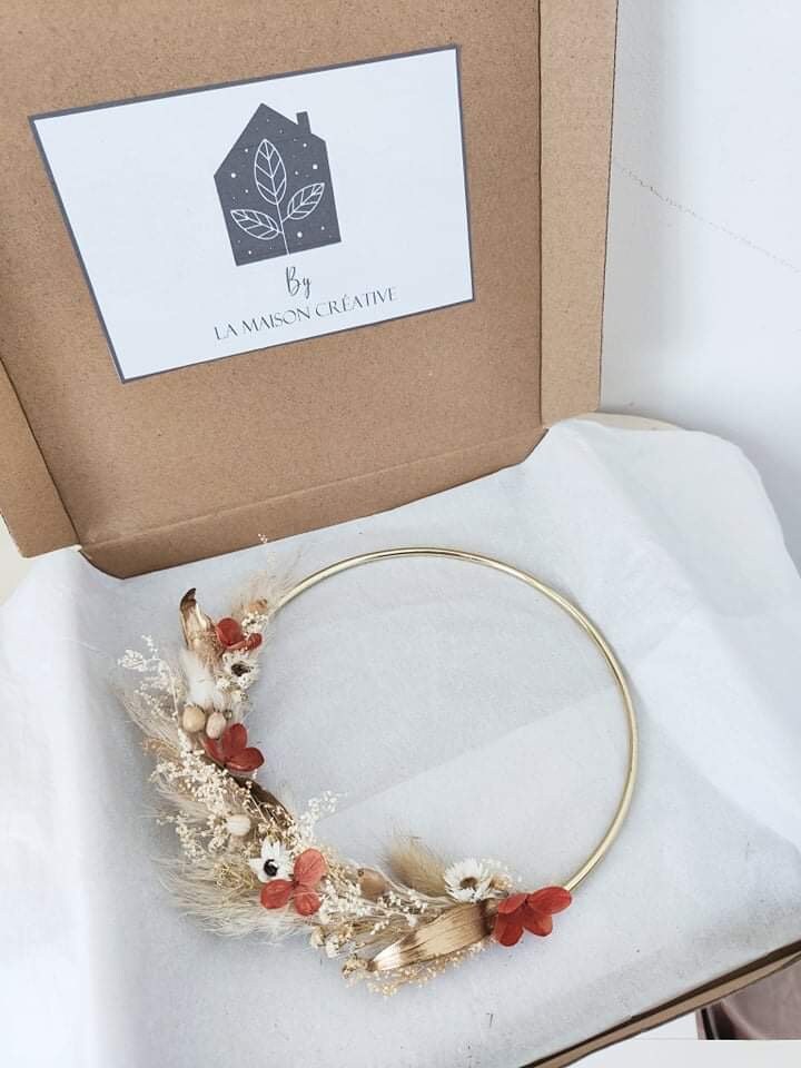 Couronne Murale Botanique en Fleurs Séchées