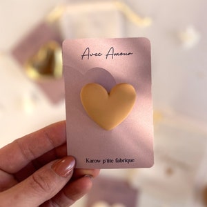 Broche cœur avec Amour et son pochon en velours personnalisé image 8