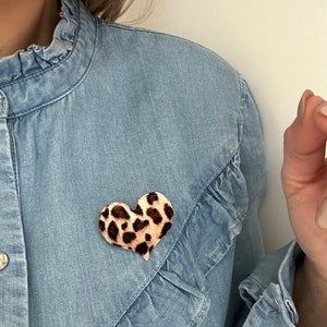 Velvet leopard heart brooch With Love and its personalized velvet pouch image 2