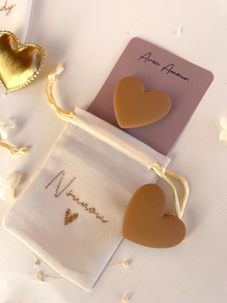 Broche cœur avec Amour et son pochon en velours personnalisé zdjęcie 6