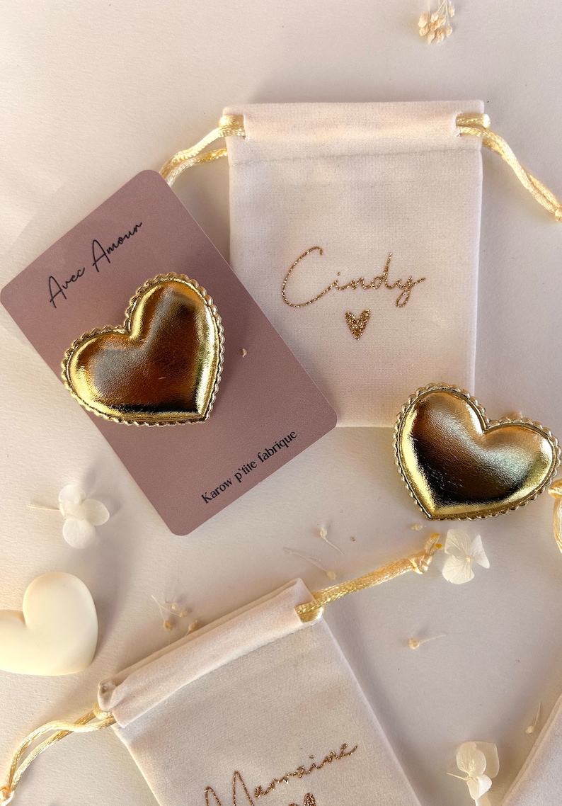 Broche cœur avec Amour et son pochon en velours personnalisé zdjęcie 2