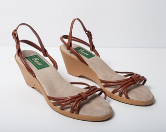 bass white sandals