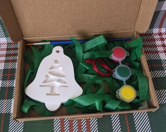 Christmas Tree Hanger craft kit, Christmas Eve Box filler, Christmas craft activity, Festive craft box, Christmas gift for kids