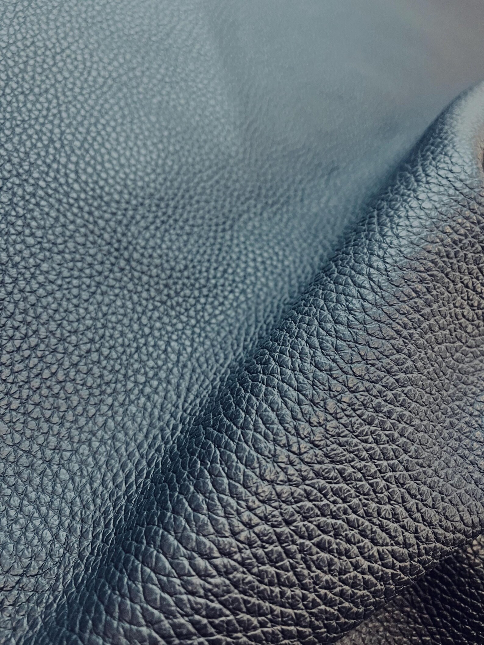 Genuine Thick Italian Leather, Ideal for Upholstery, Sofas, Interior