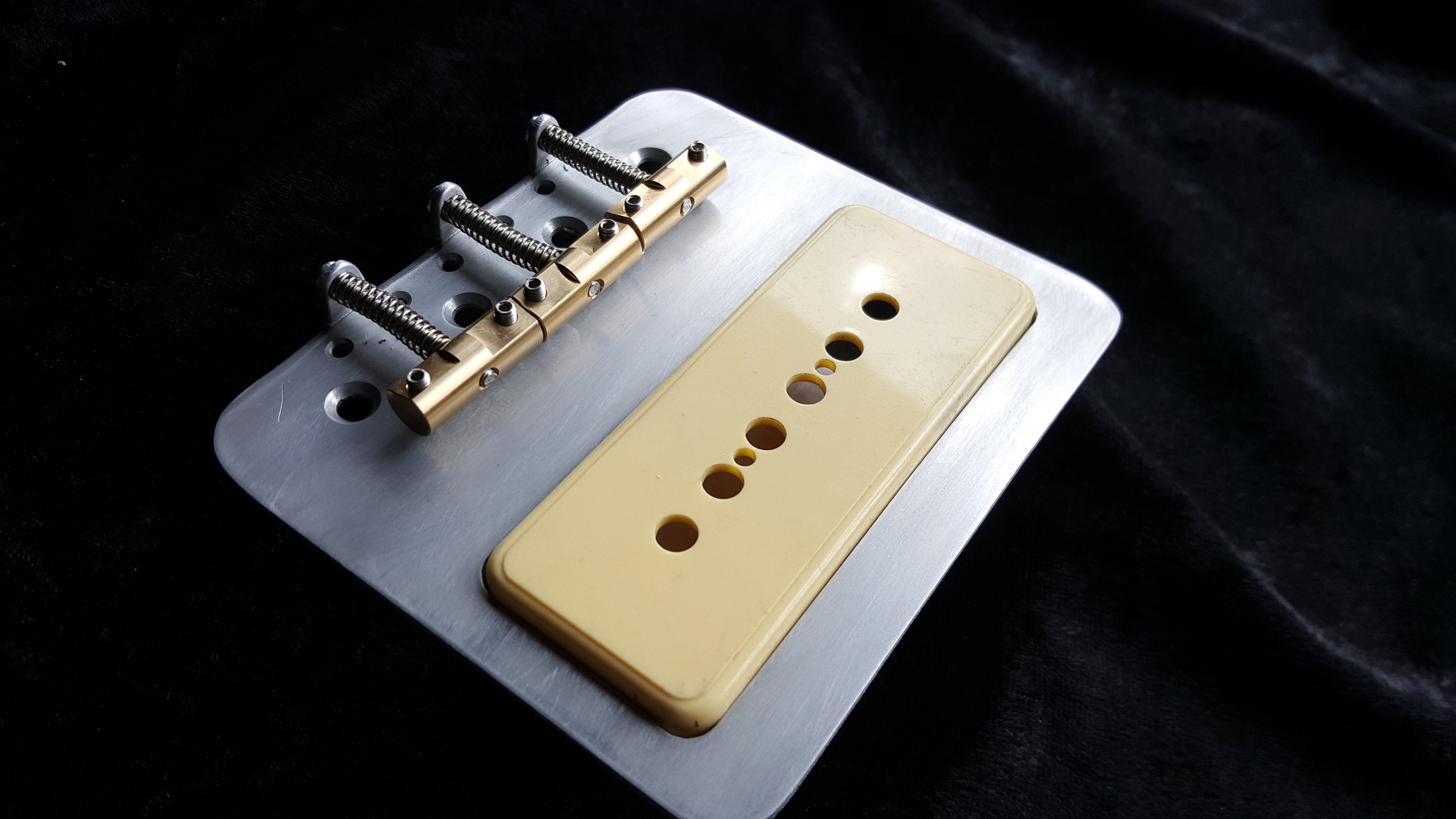 Bigsby Tremolo Bridge for Telecaster Style Guitar to Fit P90
