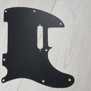 Telecaster Pickguard aus schwarz eloxiertem Aluminium. Passend für USA und MIM Telecaster. Handgemachter Qualitätsartikel