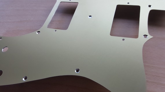 Telecaster 72 Deluxe Aluminium Pickguard in Black, Gold, Natural