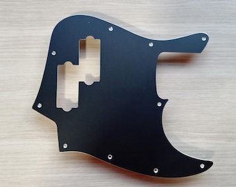 ジャズベース用ピックガード（Pベースピックアップアパーチャ付き