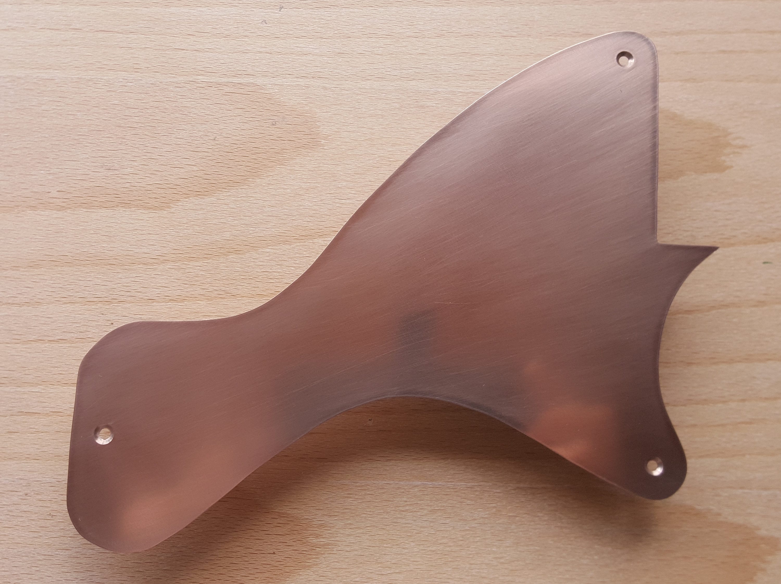 ギブソンモデル用に手作りされたソリッドコッパーレスポールジュニア